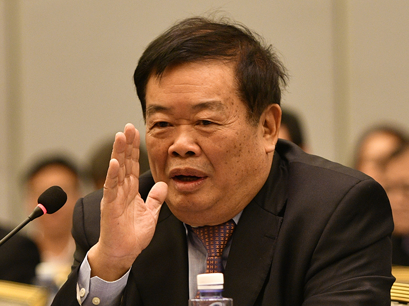 【新京報(bào)】曹德旺委員：慈善法是進(jìn)步，但不要過(guò)于樂(lè)觀(guān)